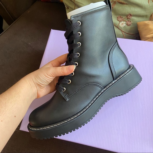 Steve Madden 🌸 Madden Girl Kurtt Lace Up Chunky Combat Boots - Picture 4 of 5